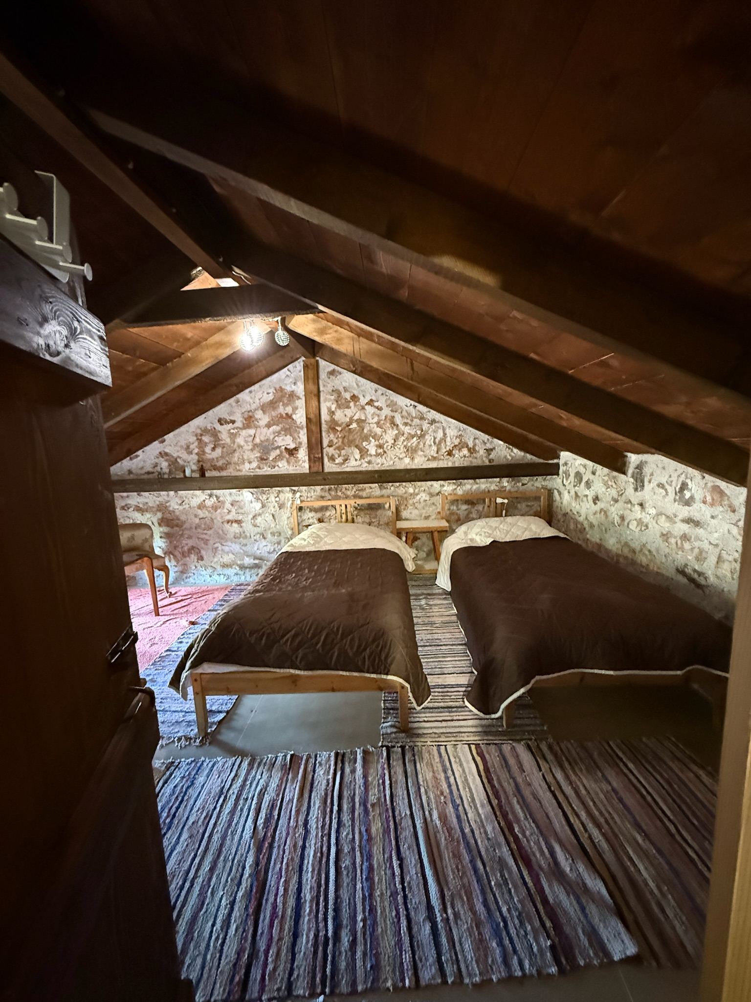 Upper-level twin beds